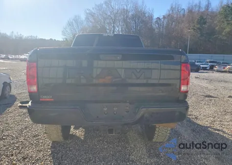 2017 Ram 2500 Slt z USA, uszkodzony, nr VIN 3C6UR5DL3HG655728